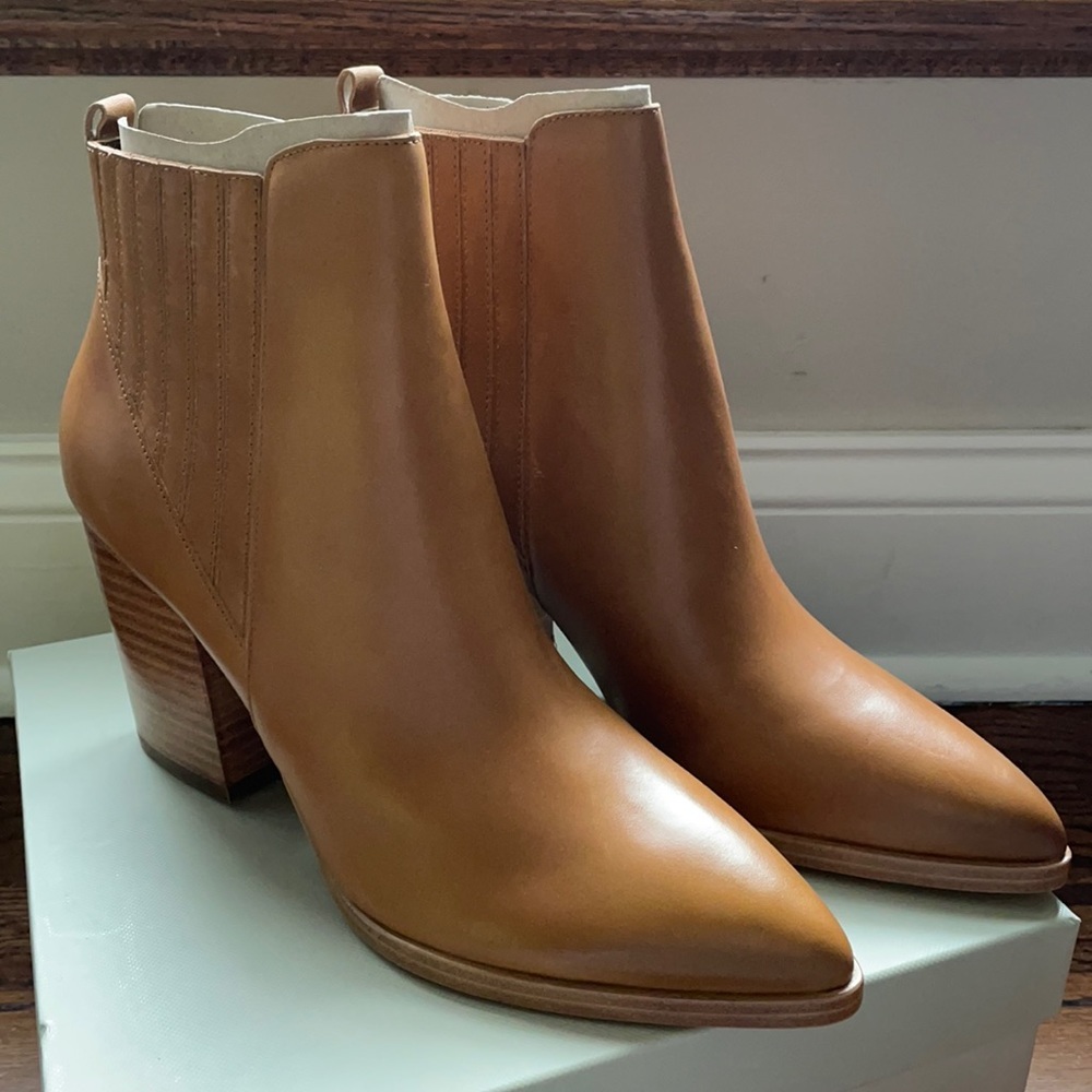 Marc Fisher Alva Bootie. 9.5 Light Natural Leather.